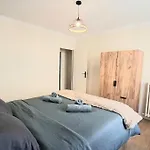 Cozy House With Terrace And Double Garage *