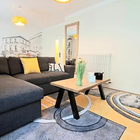 Cozy House With Terrace And Double Garage * Le Mans