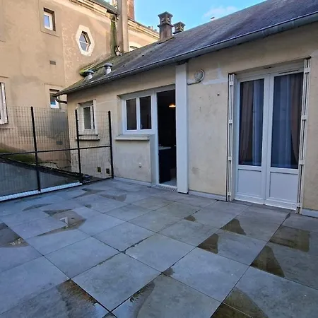 Cozy House With Terrace And Double Garage Holiday home