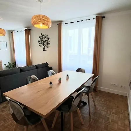 Cozy House With Terrace And Double Garage Prázdninový dům *