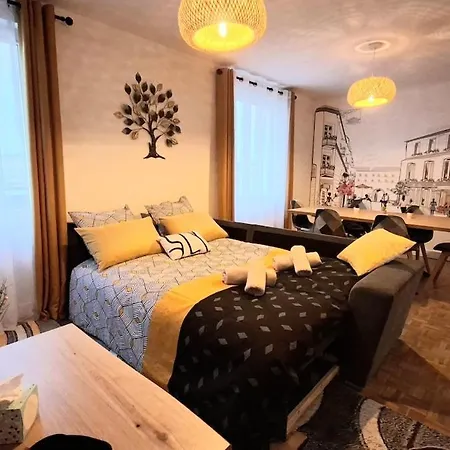 Cozy House With Terrace And Double Garage Tatil Evi *