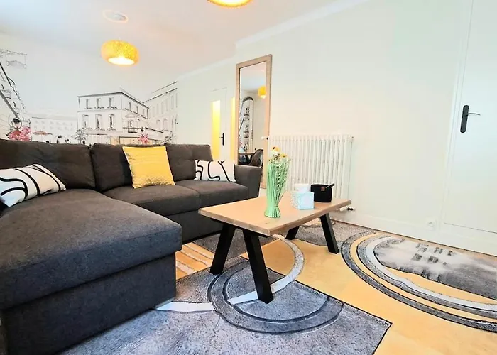 Cozy House With Terrace And Double Garage * Le Mans