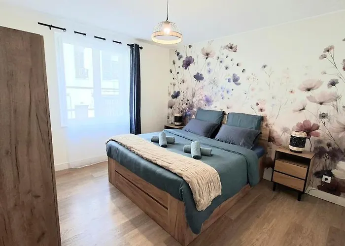 Ferienhaus Cozy House With Terrace And Double Garage