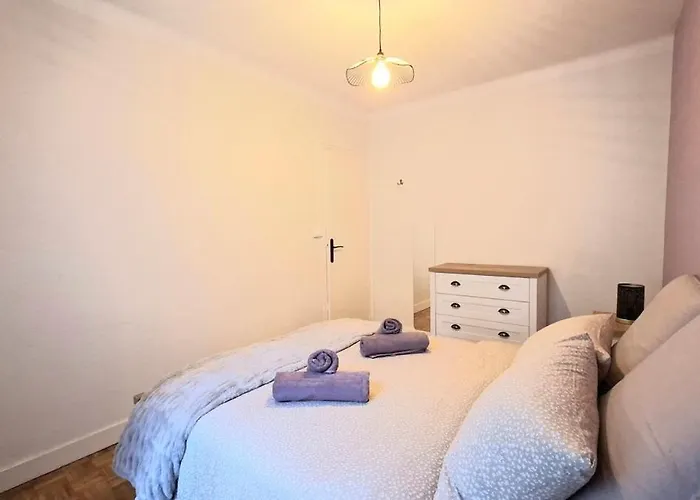 Cozy House With Terrace And Double Garage Le Mans